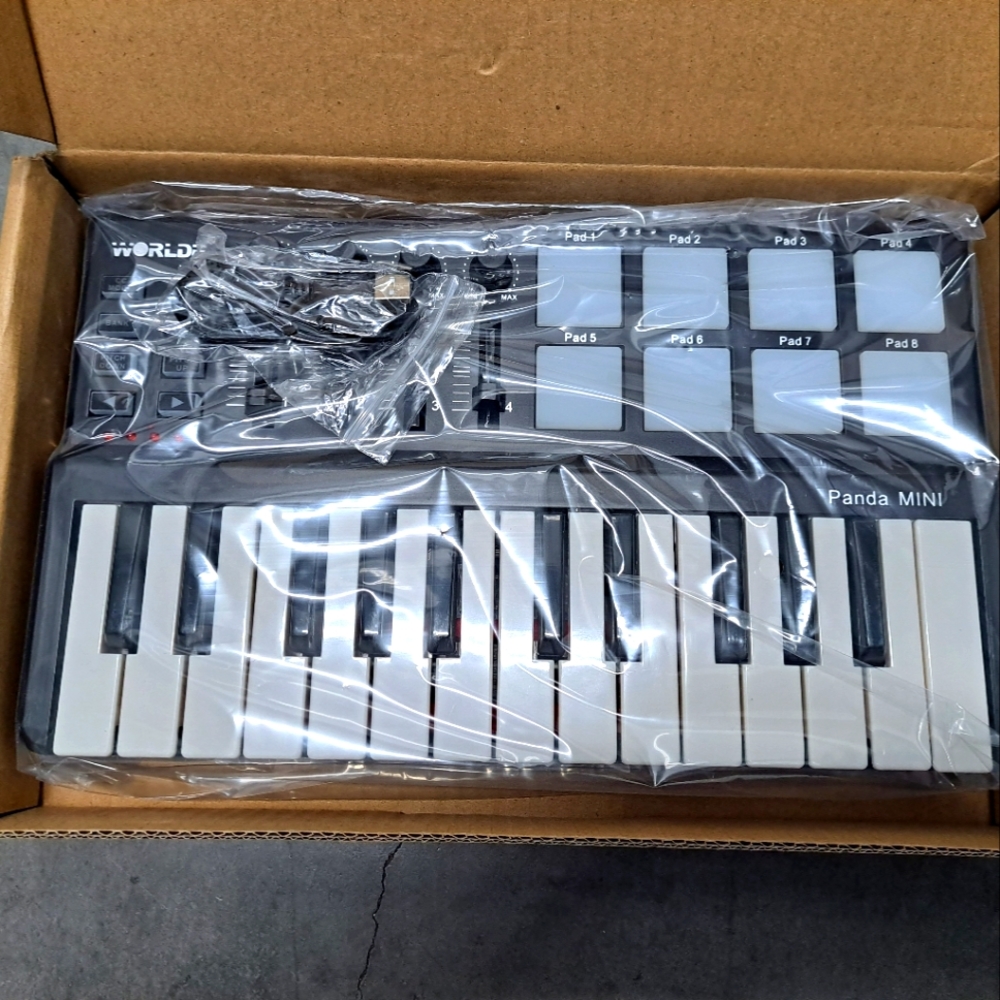 Panda USB MIDI controller (Drum Machine/Sampler)
